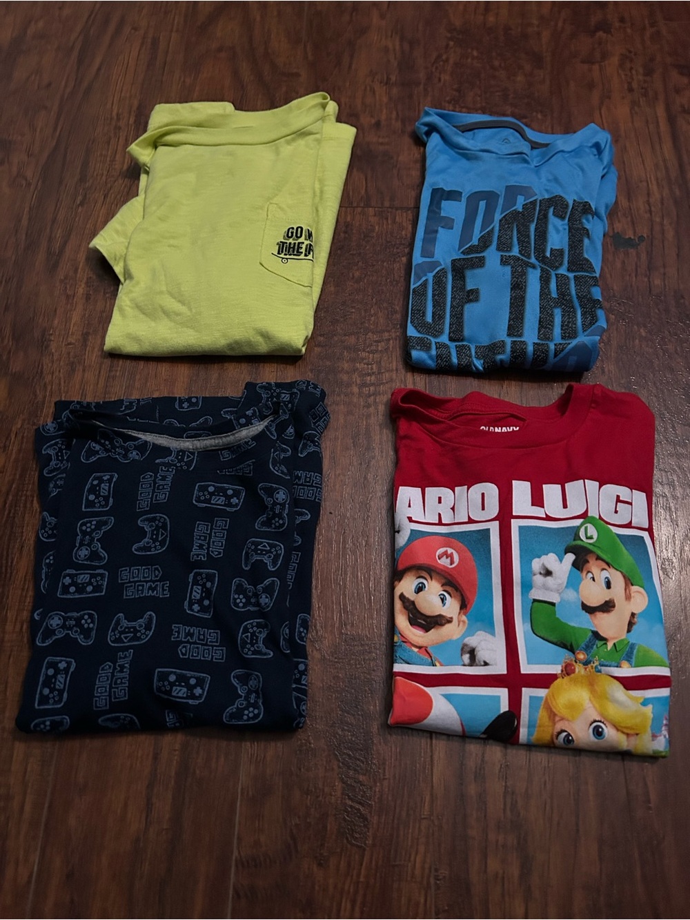 Bundle 4 kids shirts